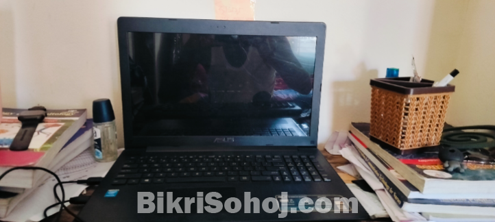 ASUS